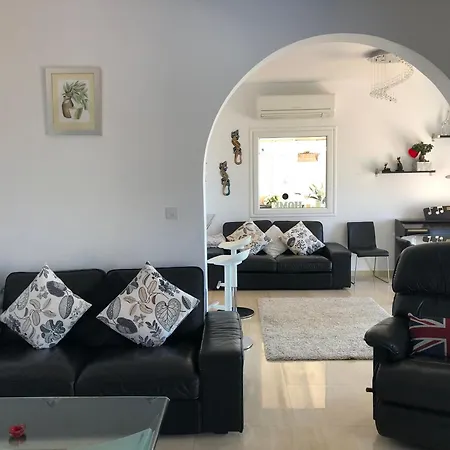 Daria Kamares Tala Luxury Sea View