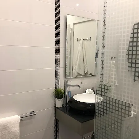 Daria Kamares Tala Luxury Sea View פאפוס