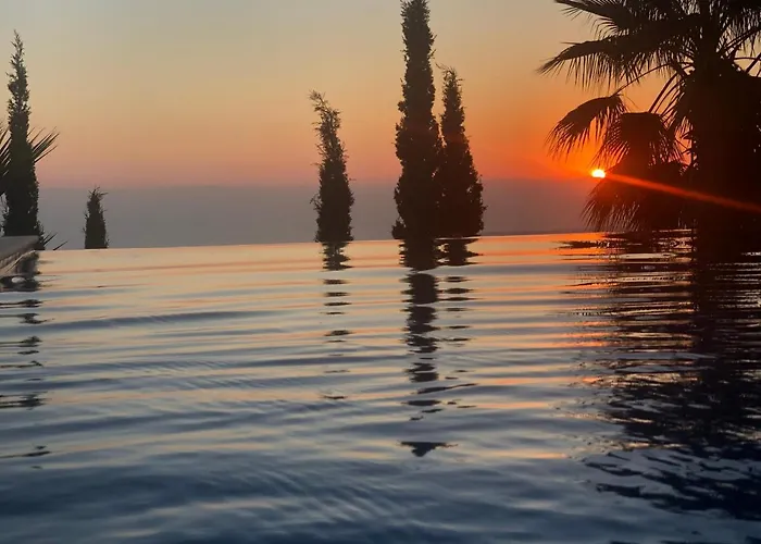 Daria Kamares Tala Luxury Sea View Pafos