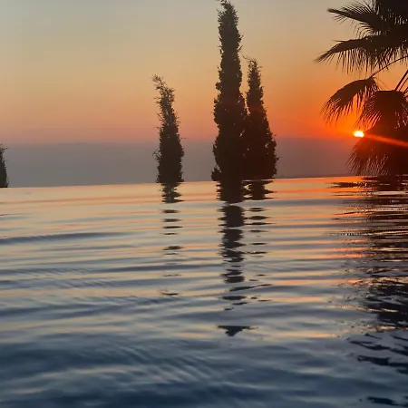 Daria Kamares Tala Luxury Sea View Pafos