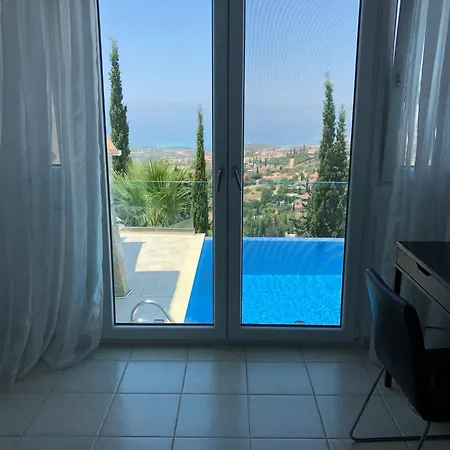 Daria Kamares Tala Luxury Sea View